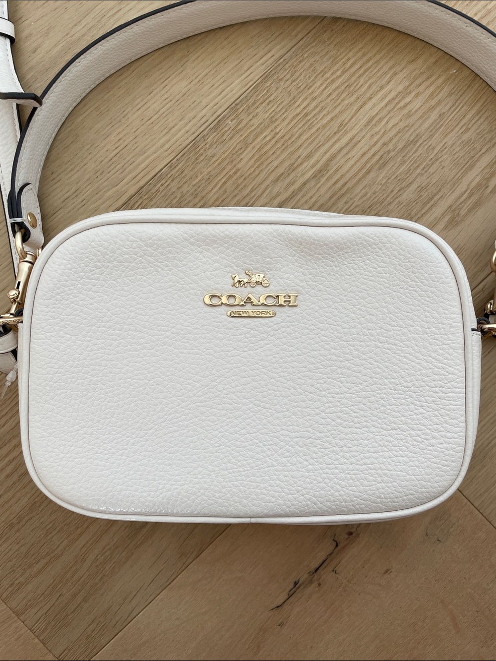 White Coach Purse - Picture 3 of 6